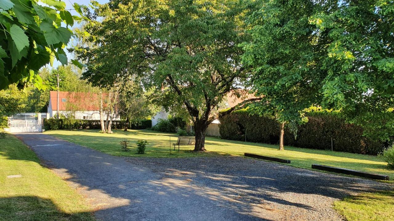 Vila Le Cagou Thésée Exteriér fotografie